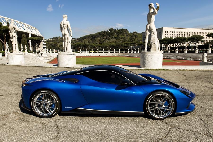  Pininfarina Battista Iconica 2019 года  (фото 23 из 25)
